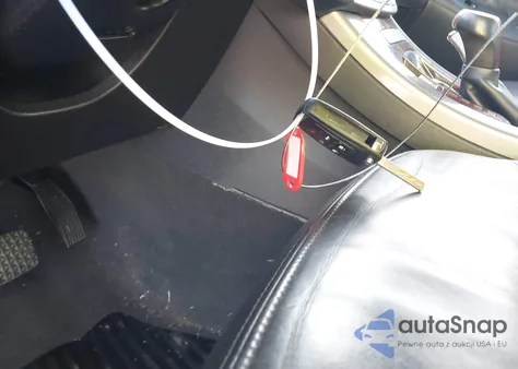 2011 Buick Lacrosse Cxs z USA, uszkodzony, nr VIN 1G4GE5ED4BF357475